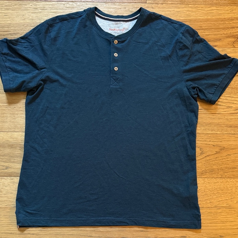 😊Weatherproof Men's Navy Short Sleeve Henley with Button Placket
